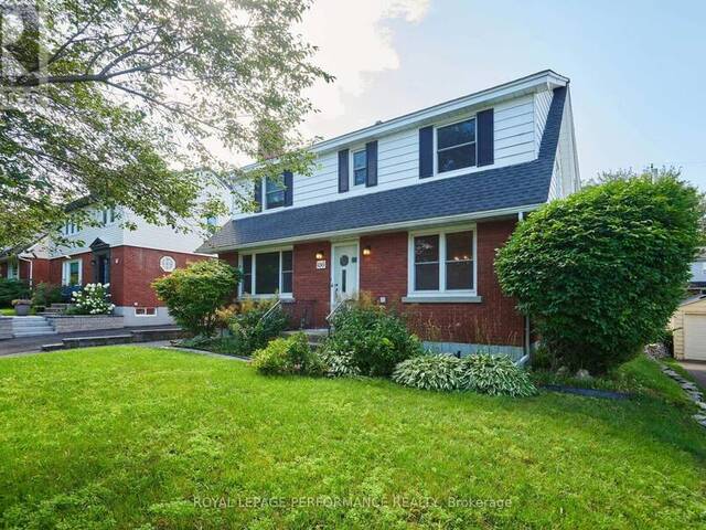 166 WINTHER AVENUE Ottawa Ontario, K1H 6E2 - 5 Bedrooms Home For Sale