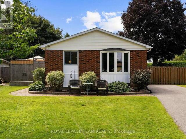 27 BALLANTRAE WAY Ottawa Ontario, K2L 1N3 - 3 Bedrooms Home For Sale