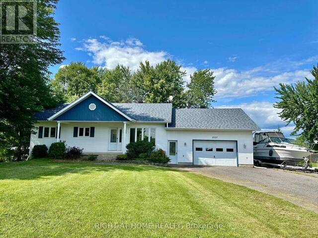 2527 CONCESSION 1 ROAD Alfred and Plantagenet Ontario, K0B 1J0 - 2 Bedrooms Waterfront Home For sale