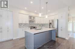 785 CAIRN CRESCENT | Ottawa Ontario | Slide Image Nine