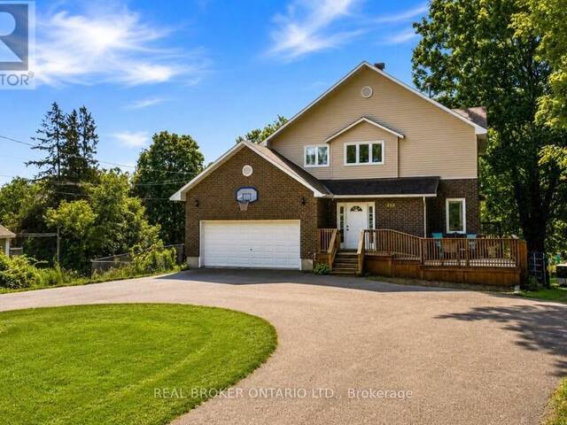 320 CLOTHIER STREET W Kemptville Ontario, K0G 1J0 - 4 Bedrooms Waterfront Home For sale