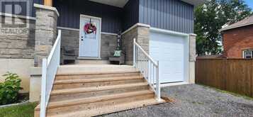 6 UNION STREET | Lansdowne Ontario | Slide Image Two