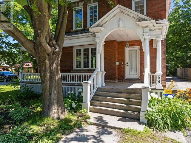 69 WILSON STREET W Perth Ontario, K7H 2N7 - 4 Bedrooms Home For Sale