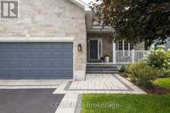 48 STATION TRAIL | Russell Ontario | Slide Image Four