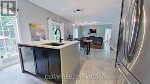 48 STATION TRAIL | Russell Ontario | Slide Image Nine