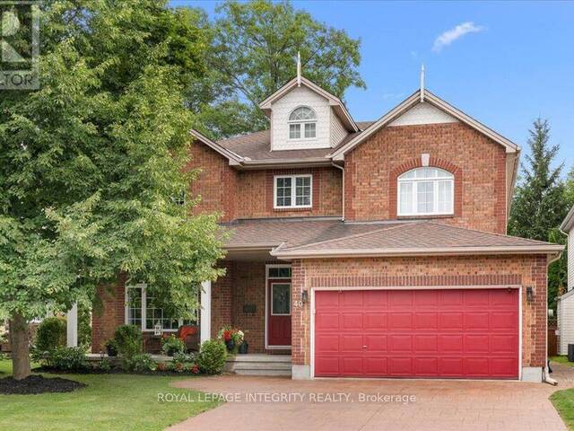 40 BON ECHO CRESCENT Ottawa Ontario, K2M 2W6 - 4 Bedrooms Home For Sale