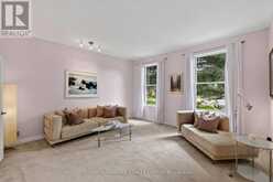 9 KINTAIL COURT | Ottawa Ontario | Slide Image Four