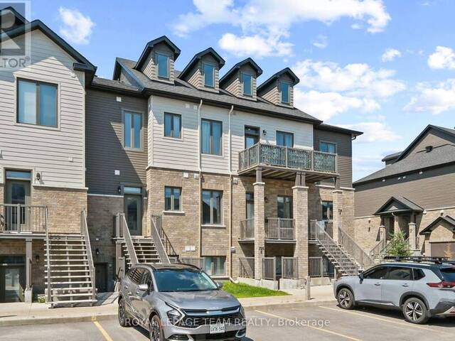 F - 725 DEARBORN PRIVATE Ottawa Ontario, K1T 0W4 - 2 Bedrooms Condo For Sale