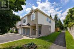 141 GLADEVIEW PRIVATE | Ottawa Ontario | Slide Image Three