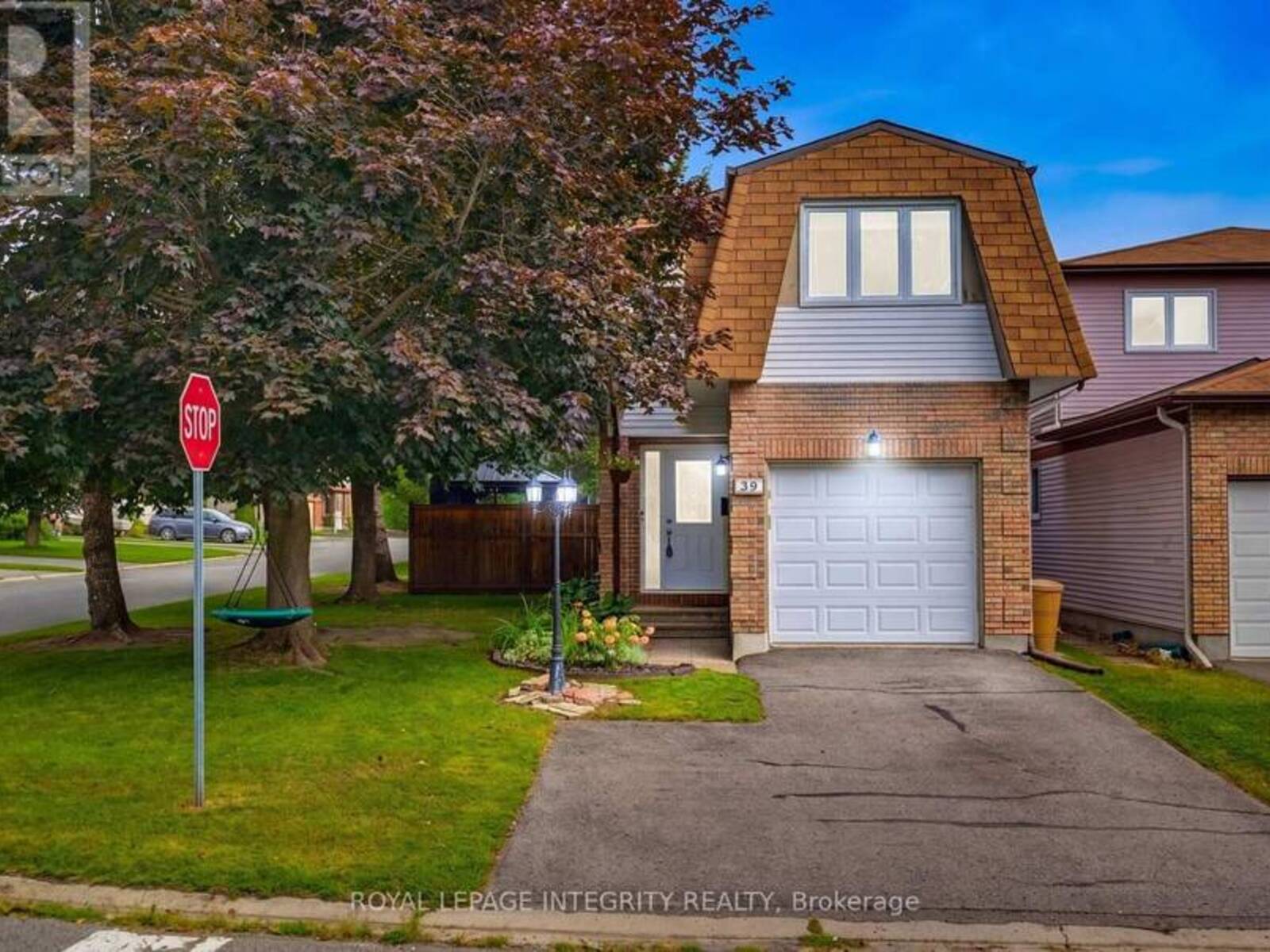 39 READY WAY, Ottawa, Ontario K2J 2R7
