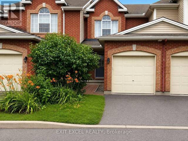 17 HEARTLEAF PRIVATE Ottawa Ontario, K1T 3Z9 - 3 Bedrooms Home For Sale