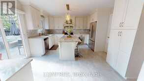 723 MUNICH CIRCLE | Waterloo Ontario | Slide Image Seven