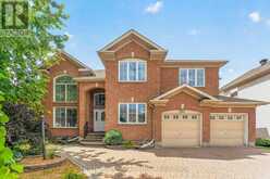 35 BLACKSHIRE CIRCLE | Ottawa Ontario | Slide Image One