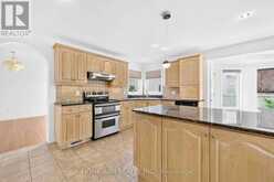 35 BLACKSHIRE CIRCLE | Ottawa Ontario | Slide Image Thirteen