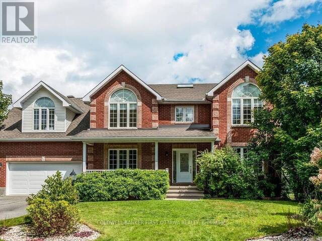 5 HEARN CRESCENT Ottawa Ontario, K2S 1R7 - 5 Bedrooms Home For Sale