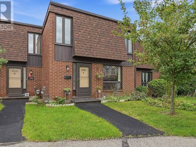 #4 - 890 CAHILL DRIVE W Ottawa Ontario, K1V 9A4 - 3 Bedrooms Condo For Sale