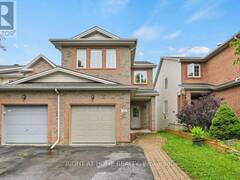 184 CARWOOD CIRCLE Ottawa Ontario, K1K 4V4