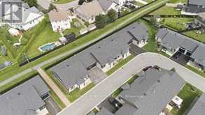 33 SOLARA PRIVATE | Clarence-Rockland Ontario | Slide Image Thirty-one