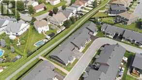 33 SOLARA PRIVATE | Clarence-Rockland Ontario | Slide Image Thirty-two