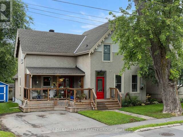 46 NORTH AUGUSTA ROAD Brockville Ontario, K6V 2X4 - 3 Bedrooms Home For Sale