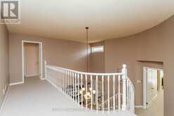 39 HUNTINGS END AVENUE | Ottawa Ontario | Slide Image Thirty-one