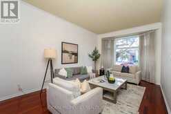 39 HUNTINGS END AVENUE | Ottawa Ontario | Slide Image Eight