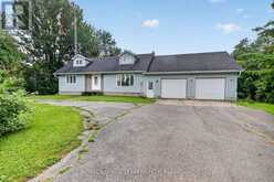 3246 TOLMIES CORNERS ROAD | North Stormont Ontario | Slide Image Two