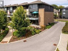 312 SANCTUARY PRIVATE Ottawa Ontario, K1S 5W1