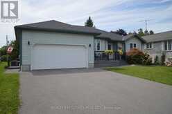 11 GROVE STREET | Iroquois Ontario | Slide Image Two