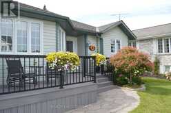 11 GROVE STREET | Iroquois Ontario | Slide Image Four