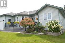 11 GROVE STREET | Iroquois Ontario | Slide Image Five