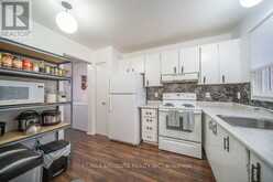 16 A KNOLLSBROOK DRIVE | Ottawa Ontario | Slide Image Six