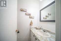16 A KNOLLSBROOK DRIVE | Ottawa Ontario | Slide Image Nine