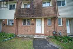30 E SONNET CRESCENT | Ottawa Ontario | Slide Image One