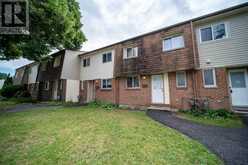 30 E SONNET CRESCENT | Ottawa Ontario | Slide Image Two