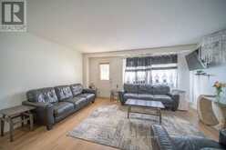 30 E SONNET CRESCENT | Ottawa Ontario | Slide Image Three