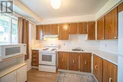 30 E SONNET CRESCENT | Ottawa Ontario | Slide Image Eight
