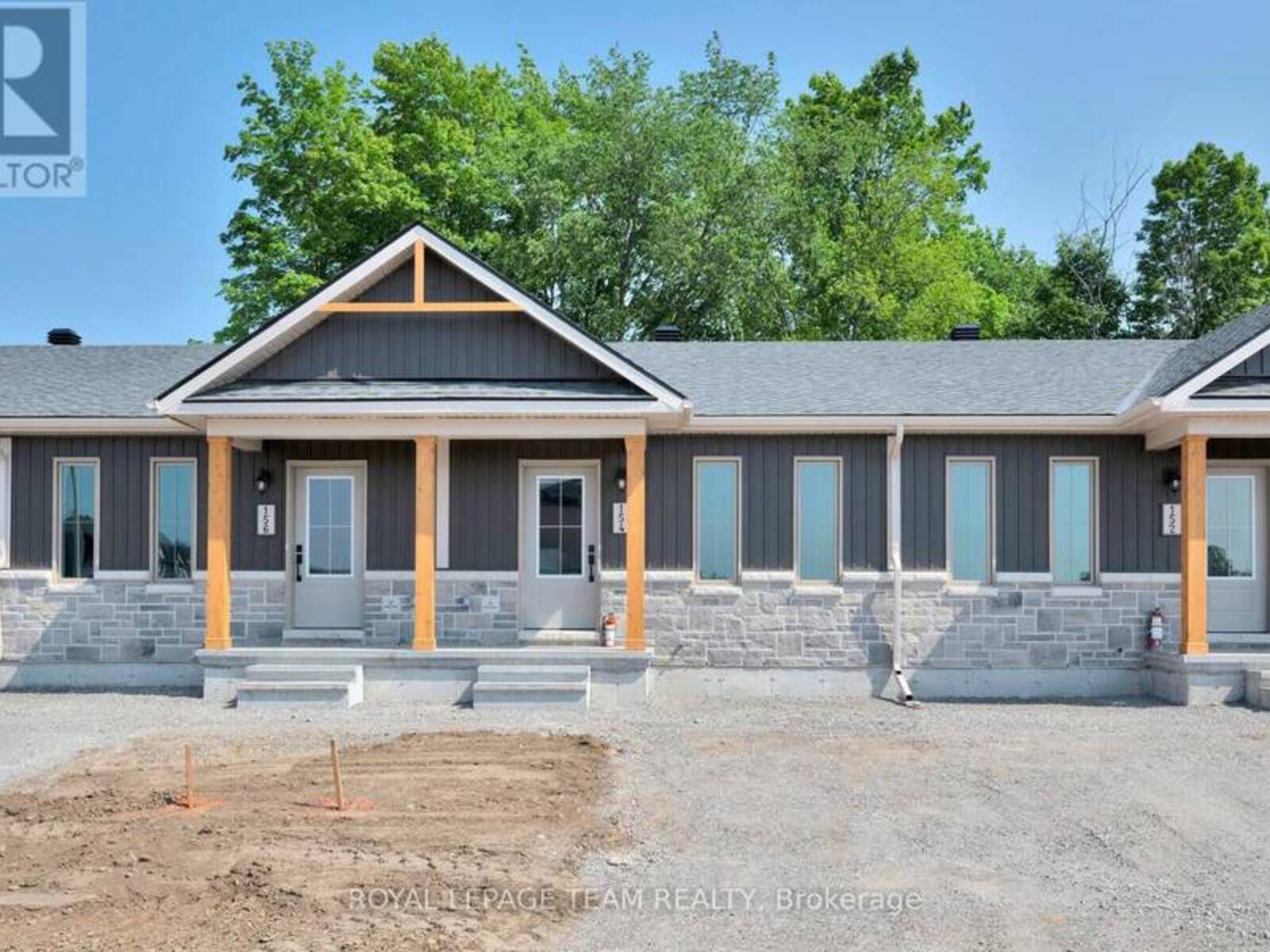 142 DOCTOR AGNES CRAINE DRIVE, Smiths Falls, Ontario K7A 0A5