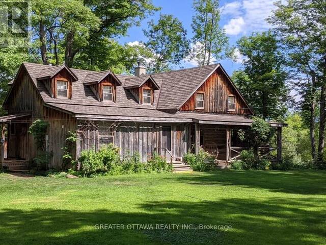 509 IRON MINE ROAD S Lanark Ontario, K0G 1K0 - 3 Bedrooms Waterfront Home For sale