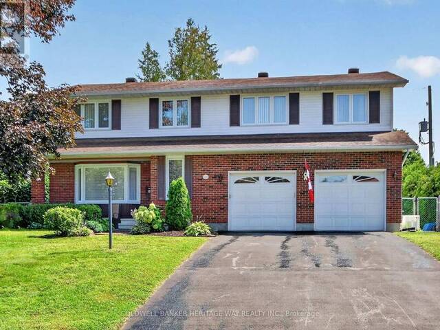 14 BUTTERFIELD ROAD Ottawa Ontario, K0A 3P0 - 4 Bedrooms Home For Sale
