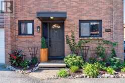 3 F ARNOLD DRIVE | Ottawa Ontario | Slide Image Three