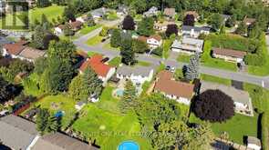 620 LOUCKS DRIVE | Russell Ontario | Slide Image Four