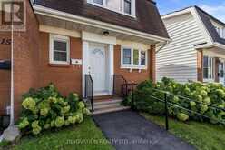 13 - 920 DYNES ROAD | Ottawa Ontario | Slide Image Three