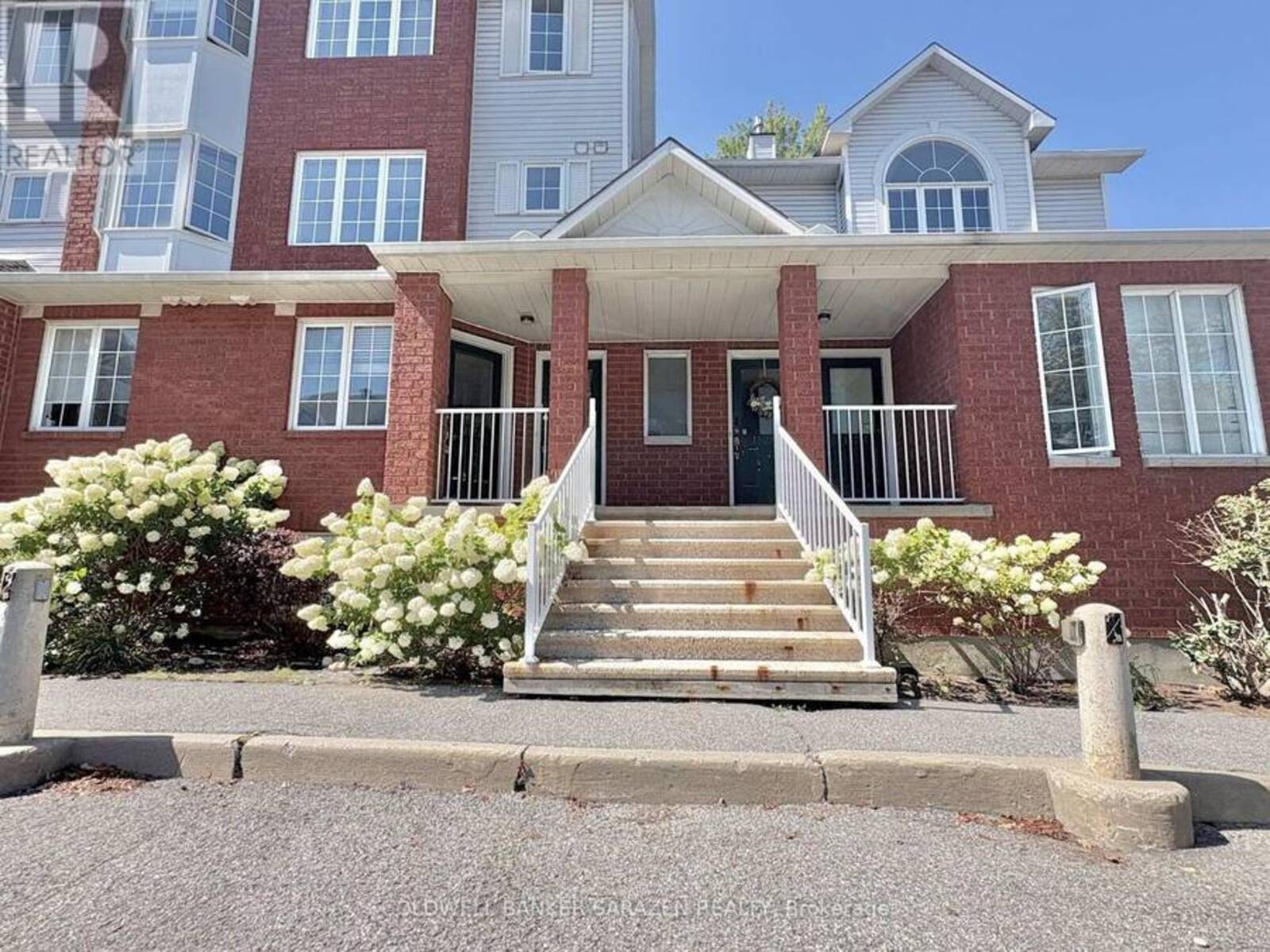F - 112 CENTREPOINTE DRIVE, Ottawa, Ontario K2G 6K3
