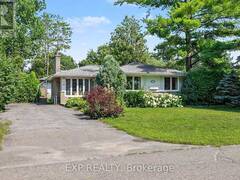 16 ELMSLEY CRESCENT Ottawa Ontario, K2H 6V2