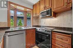 16 ELMSLEY CRESCENT | Ottawa Ontario | Slide Image Twelve