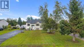 535A DEVISTA BOULEVARD | Alfred and Plantagenet Ontario | Slide Image Three