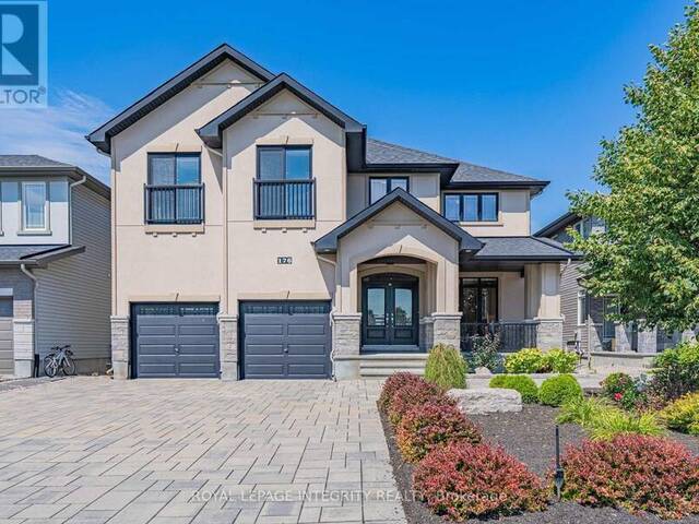 176 ESCARPMENT CRESCENT Ottawa Ontario, K2T 0L7 - 5 Bedrooms Home For Sale