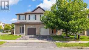686 WHITE ALDER AVENUE | Ottawa Ontario | Slide Image One