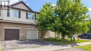 686 WHITE ALDER AVENUE | Ottawa Ontario | Slide Image Two